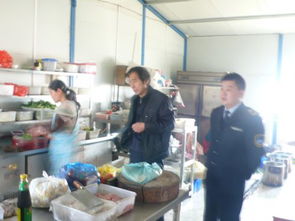 縣食品藥品監(jiān)管局開展旅游景點(diǎn)餐飲服務(wù)食品安全專項(xiàng)檢查，切實(shí)提升旅游服務(wù)品質(zhì)